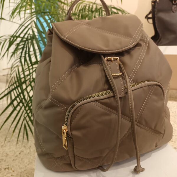 4693 Mochila
