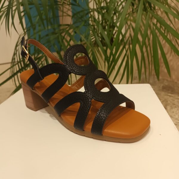 4816 Sandalia