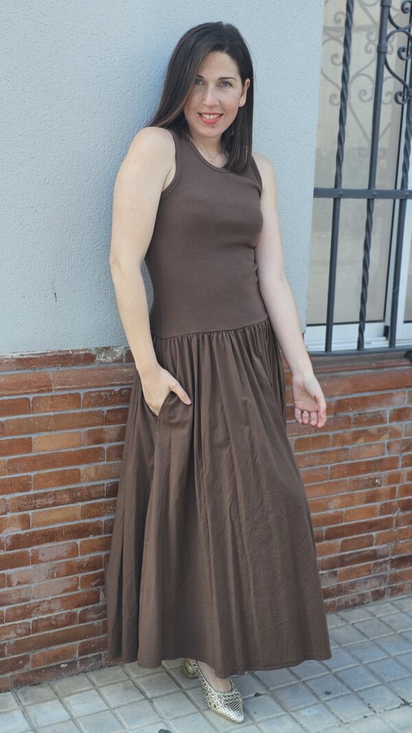 5202 Vestido marrón - Imagen 3