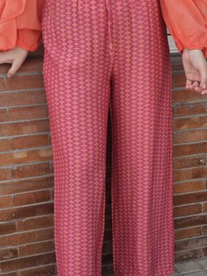 5184 Pantalón rojo