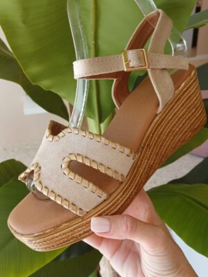 5243 Sandalia cuña beige