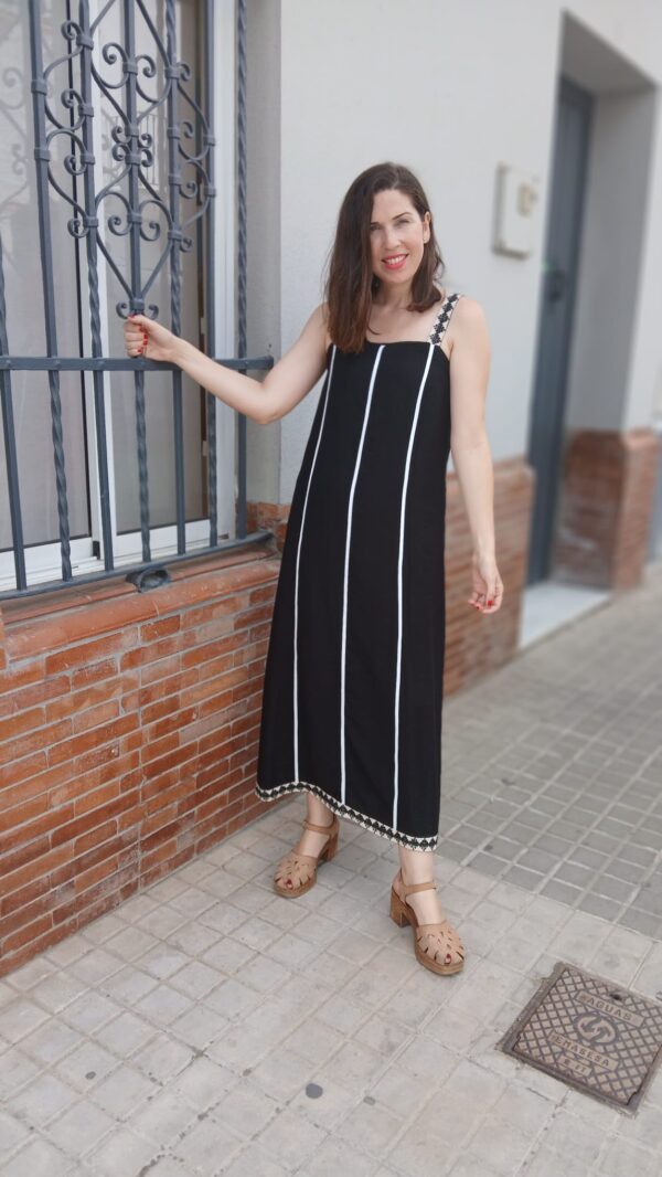 5492 Vestido negro - Imagen 4