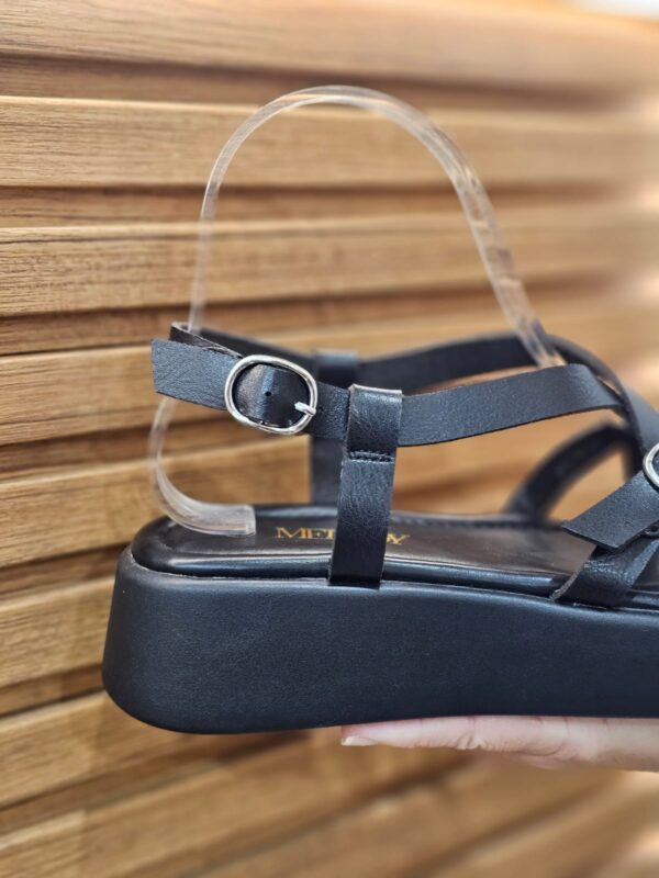 5597 Sandalia negra - Imagen 3