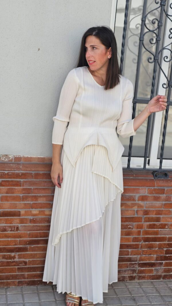 5733 Conjunto beige - Imagen 2