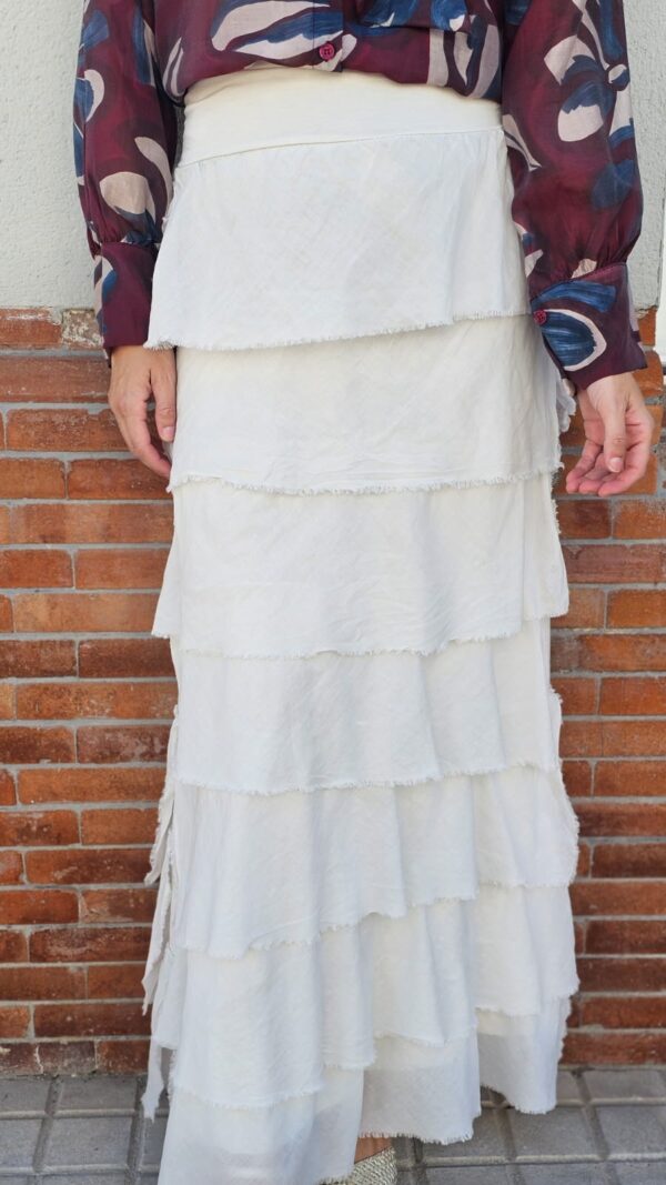 5735 Falda Blanca