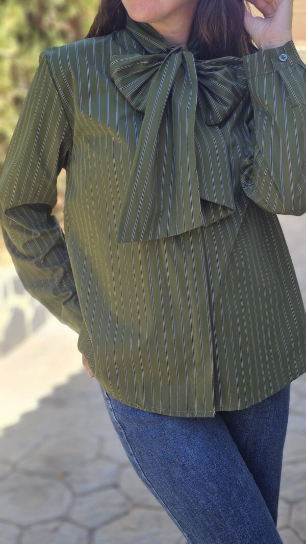 5725 Blusa verde - Imagen 5
