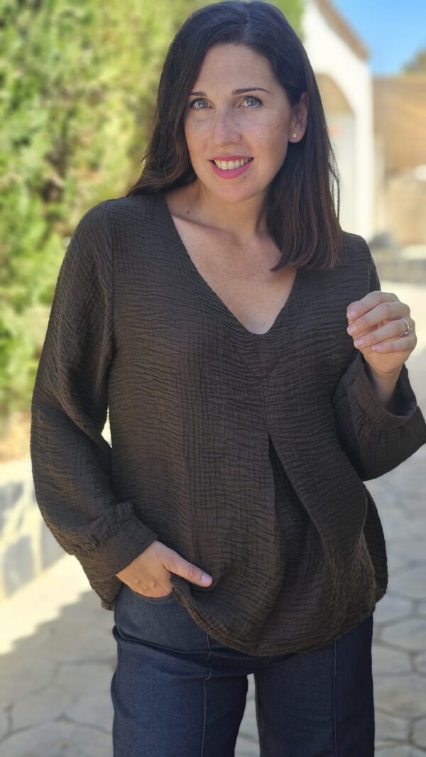 5719 Blusa negra