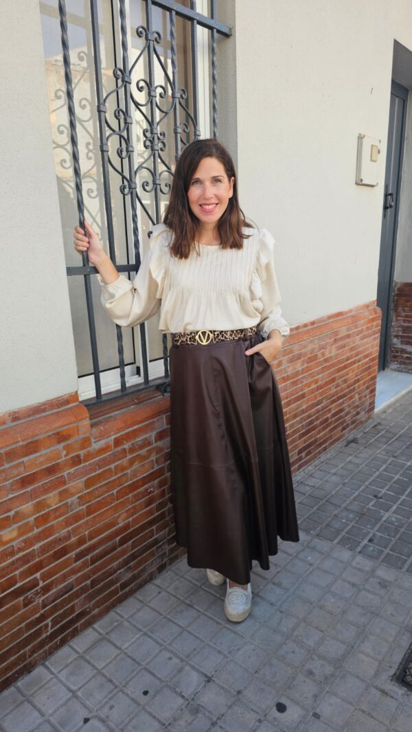 5834 Falda poli marrón