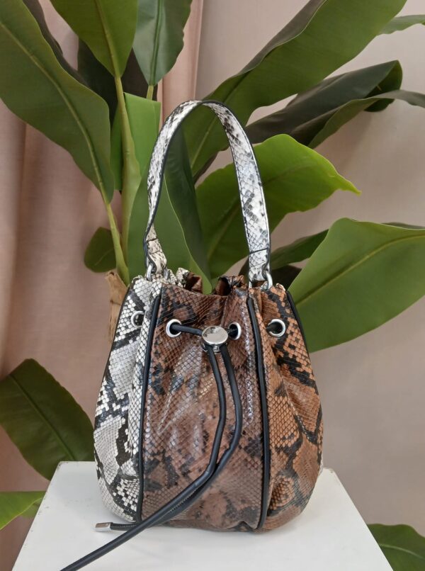 5935 Bolso