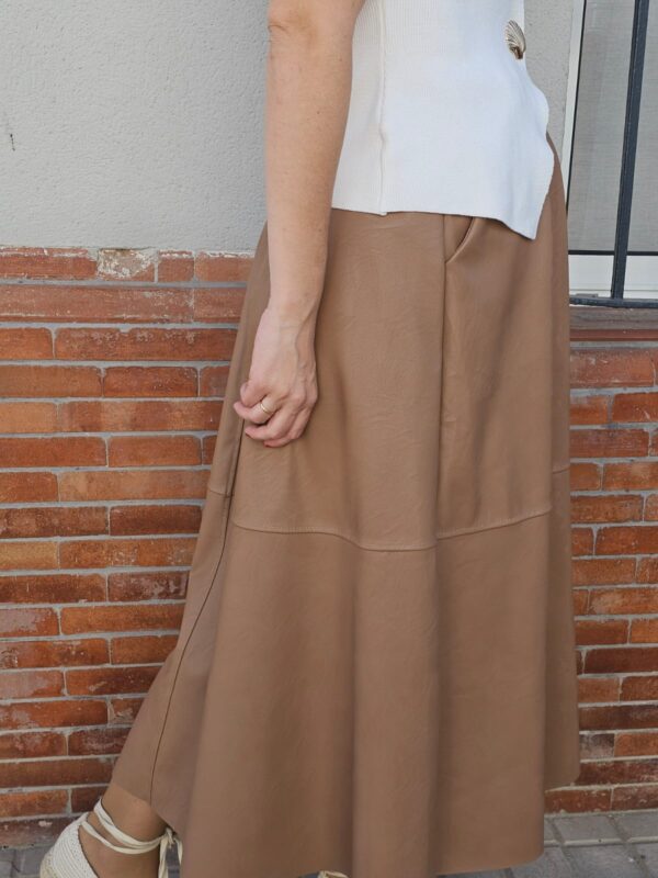 5858 Falda poli marrón claro - Imagen 4