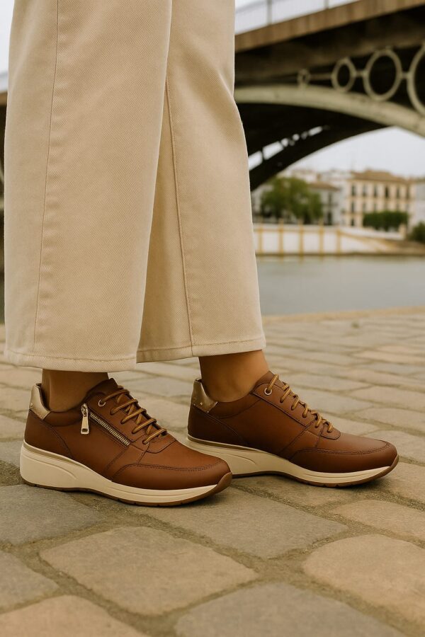 6011 Sneakers