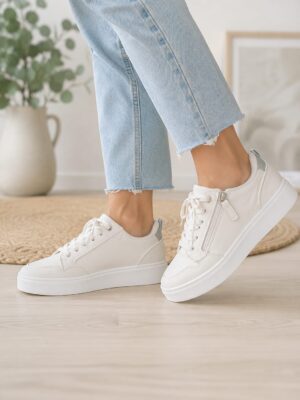 5796 Sneakers