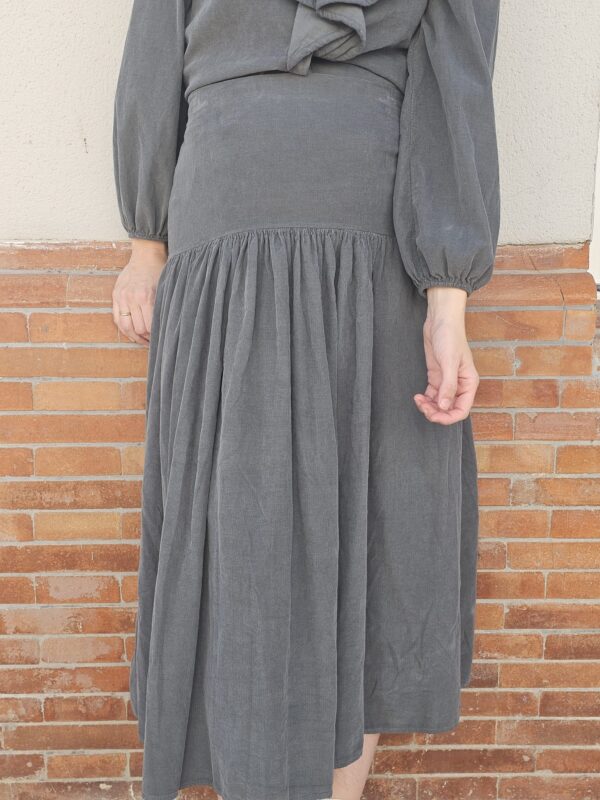 6114 Falda pana gris