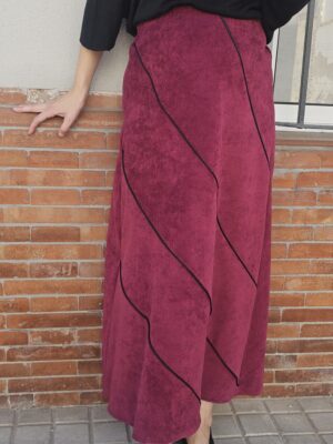 6093 Falda Burdeos