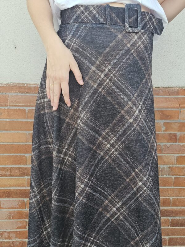 6205 Falda