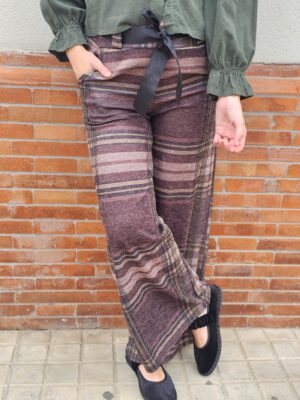 6251 Pantalon cuadros burdeos