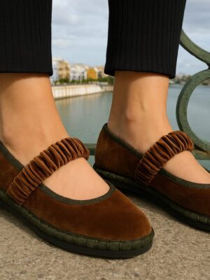 6219 Manoletina terciopelo marrón