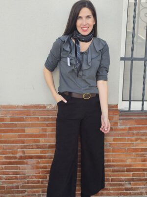 6330 Pantalon pana negro