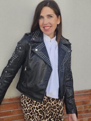 6372 Chaqueta cuero negra tachuela