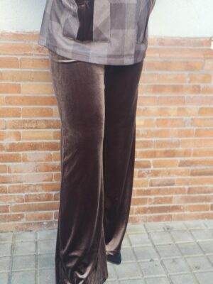 6714 Pantalon campana terciopelo marrón