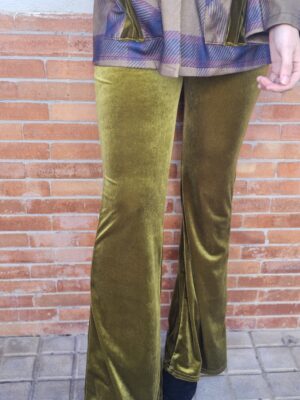 6713 Pantalon campana terciopelo verde