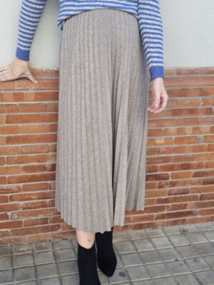 6715 Falda plisada beige