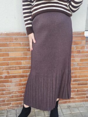 6717 Falda plisada marron